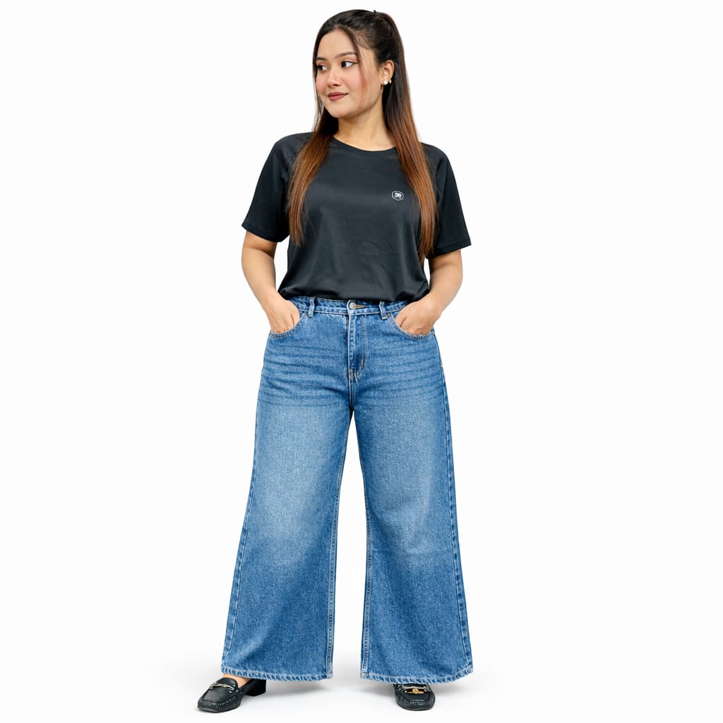 Wide-Leg Baggy Jeans – Classic Blue Wash